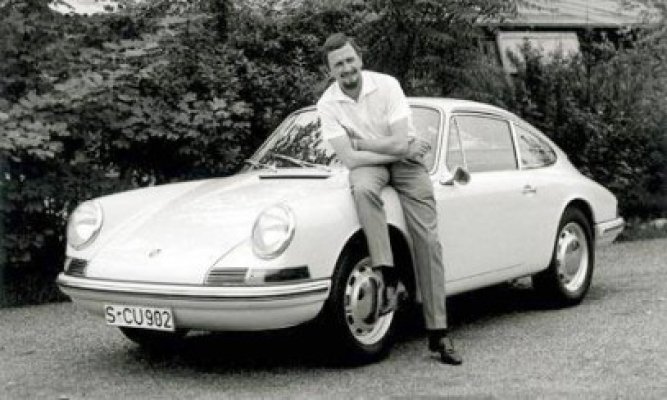 A murit creatorul modelului Porsche 911